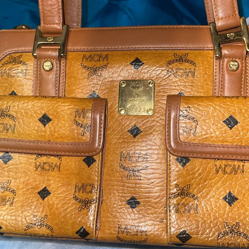 MCM Tan Leather Women's Bag - Picture 5 of 16